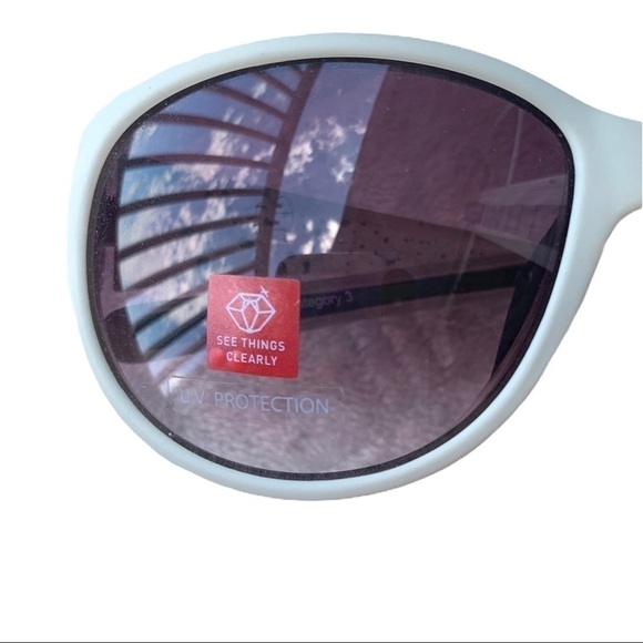 Puma Sunglasses Trestles 15013 White Frame with Brown Lenses Unisex main image 8